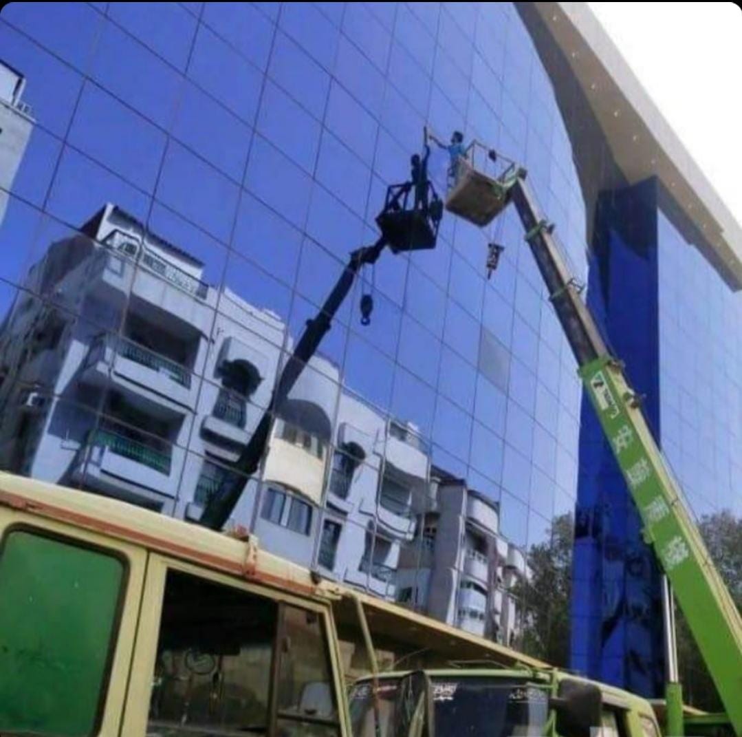 غسيل زجاج محلات